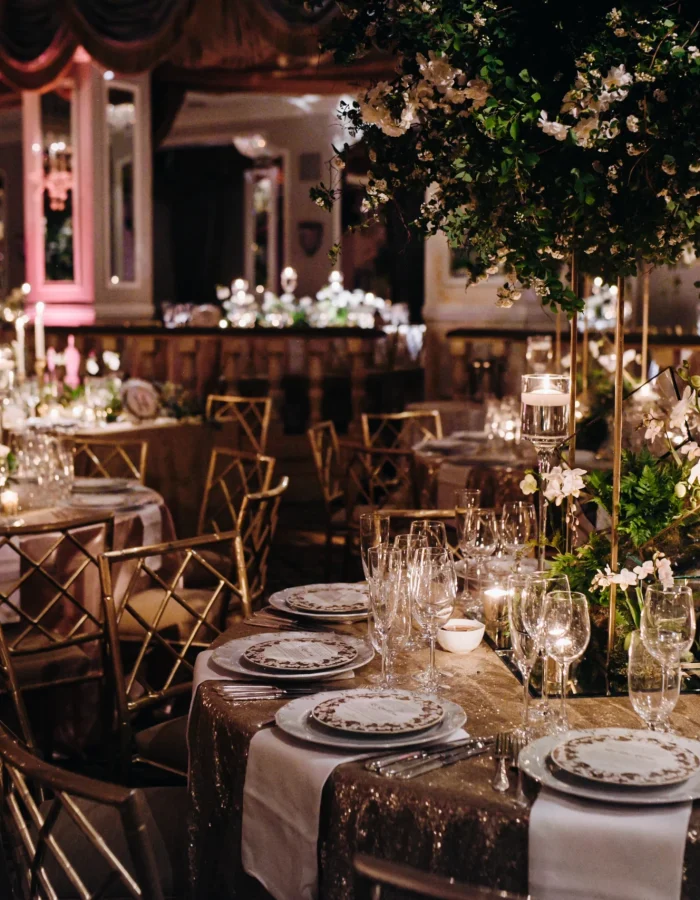 interior-romantic-restaurant-modern-design-classic-style