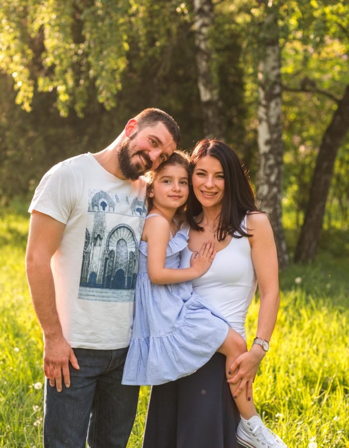 portrait-happy-family